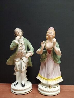Vintage OCCUPIED JAPAN Porcelain Figurine Pair